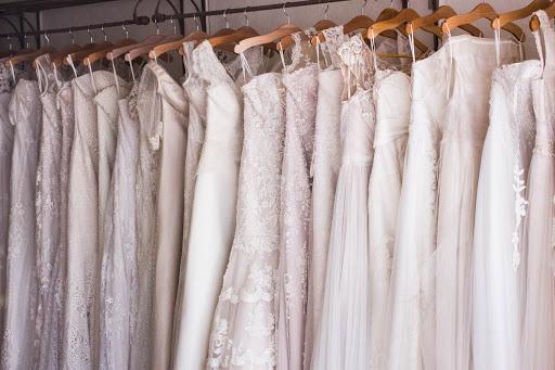 FABRICS FOR BRIDAL GOWNS IN ANY SEASON